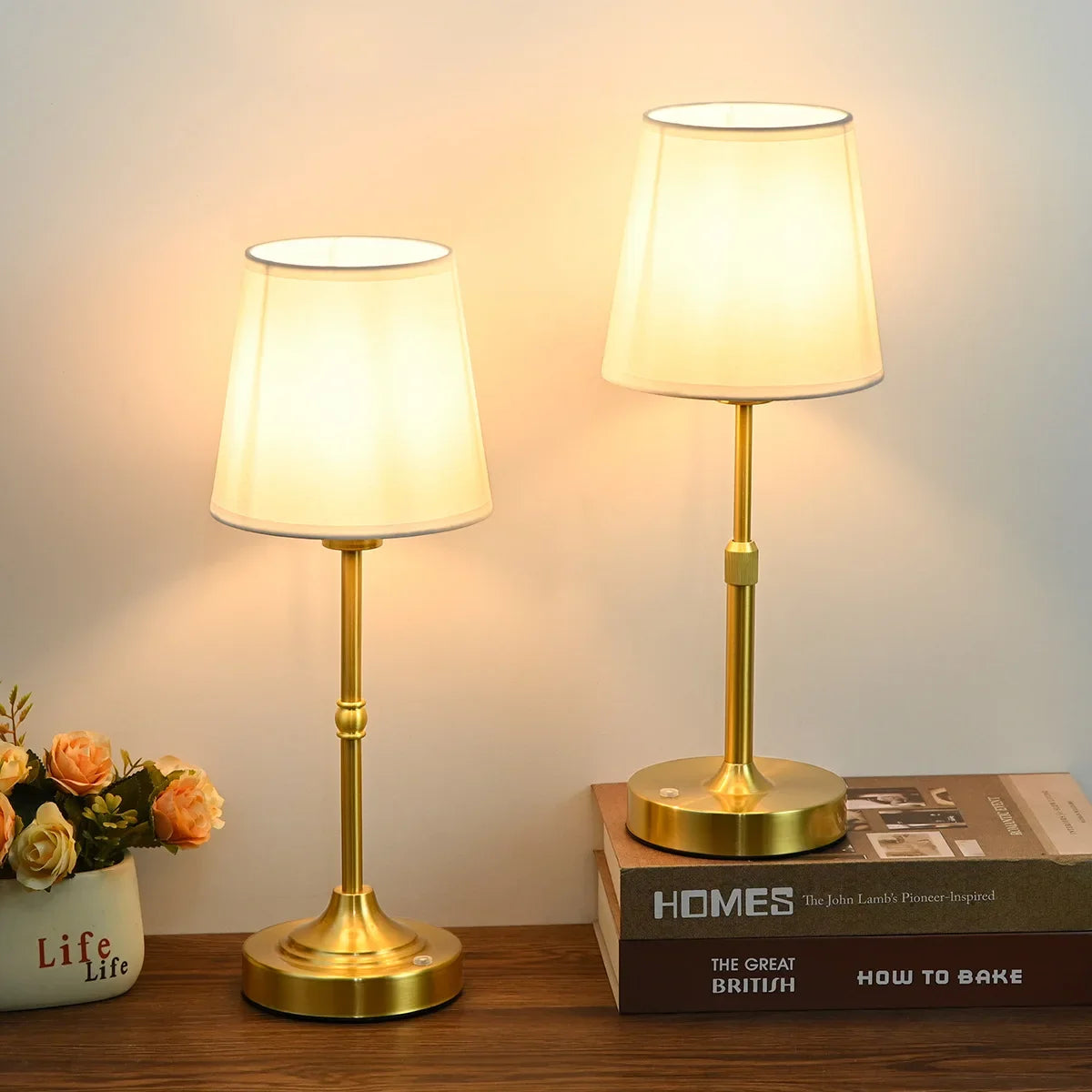 Wholesale French Fabric Bedside Lamps Creative Retro Charging Table