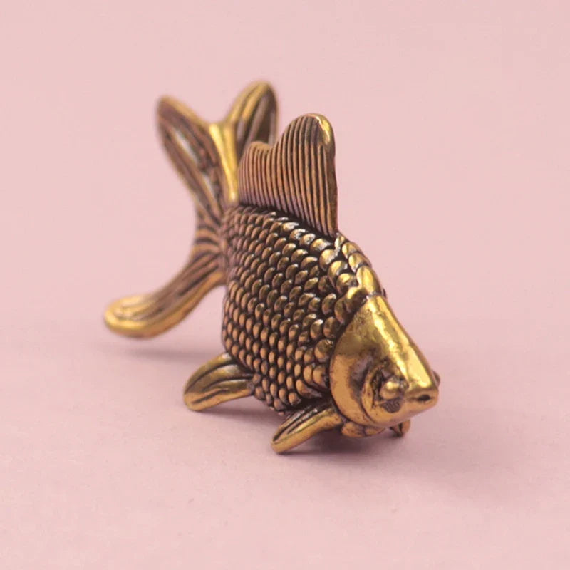 Retro Brass Goldfish Figurine – Lucky Animal Statue Home Decor