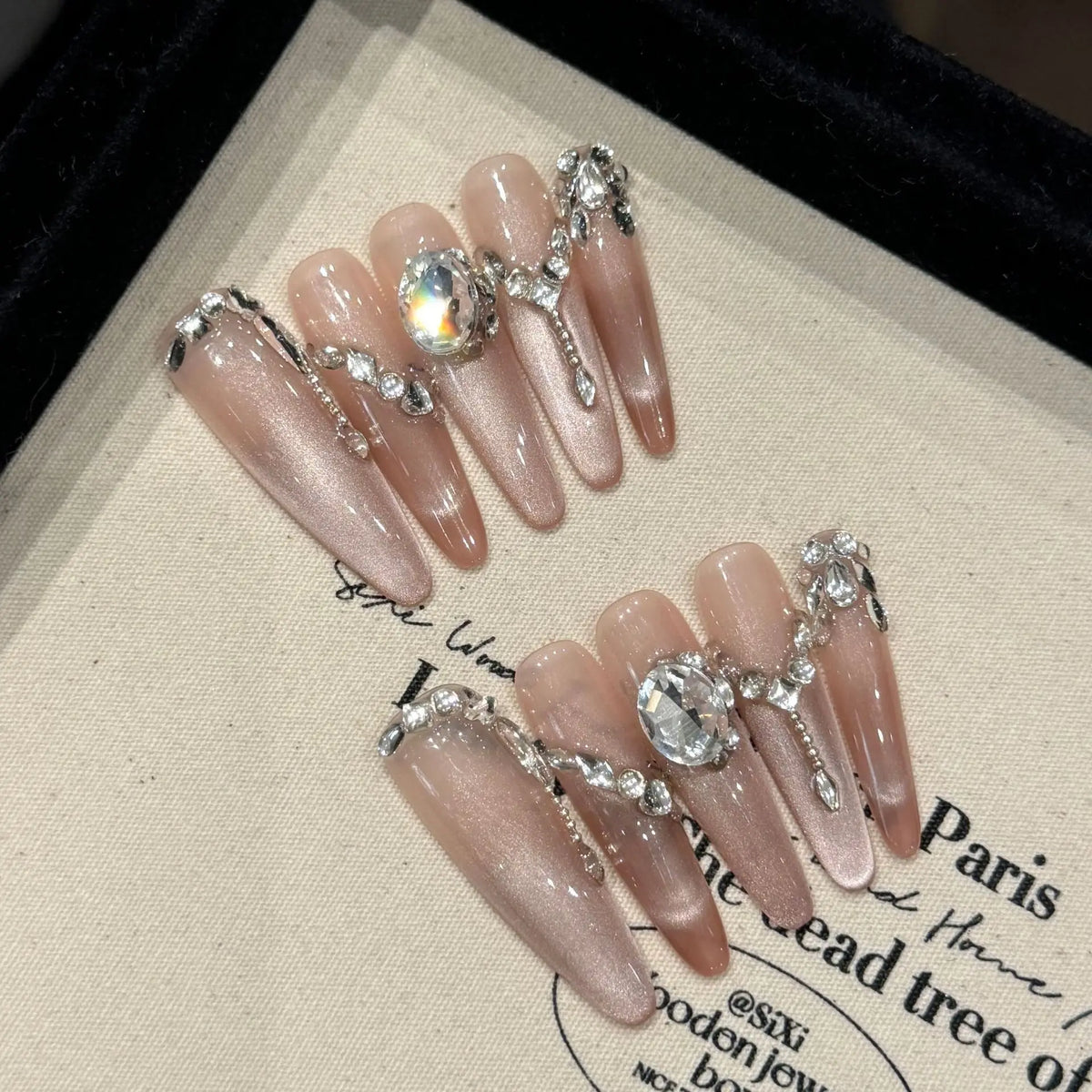 Press-On Nails Pomegranate Pink Cat Eye Long Oval | YADORNOS