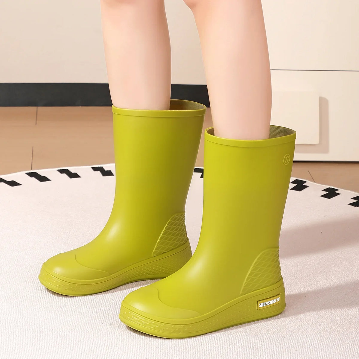 Women's Mid-Calf Rain Boots – Anti-Slip Lined Water Shoes