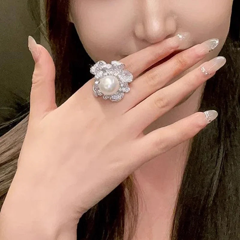 Huitan Pearl Flower Ring Women – Elegant CZ Wedding Band