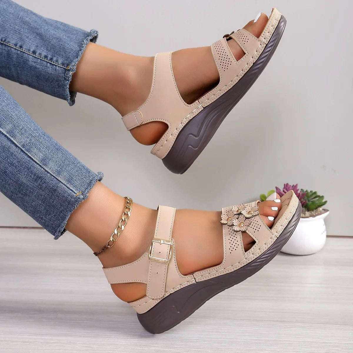 YBQJOO Women's Wide-Toe Wedge Sandals | Soft Sole Beach Shoes
