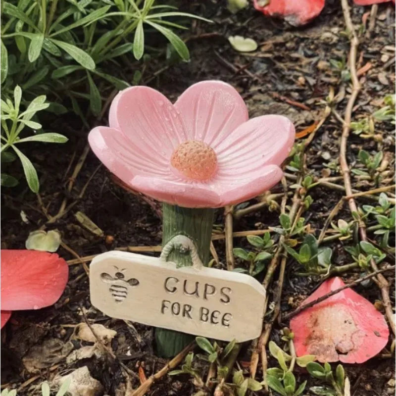 Flower Shape Watering Stations Bee Waterers Garden Pollinator Feeder