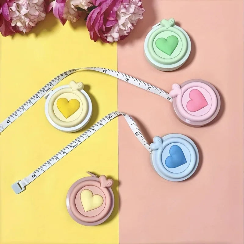 Pastel Heart-Shaped Retractable Mini Tape Measure – 1.5M