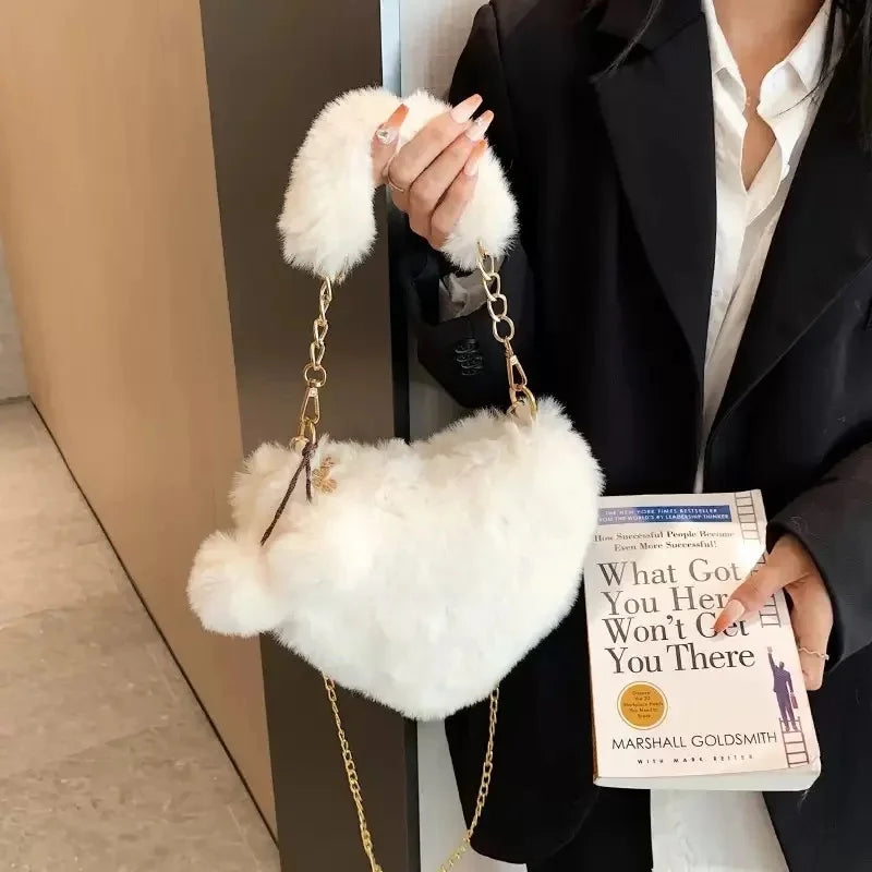 Korean Plush Heart Crossbody Bag – Faux Fur Shoulder Clutch