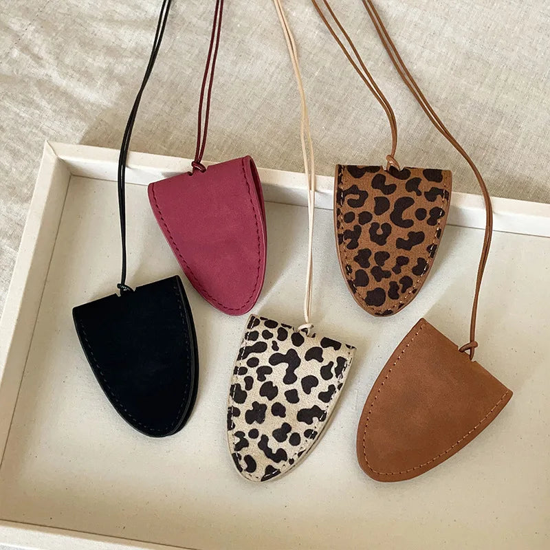 Hanging Neck Magnetic Glasses Clip Multifunctional Necklace Leopard