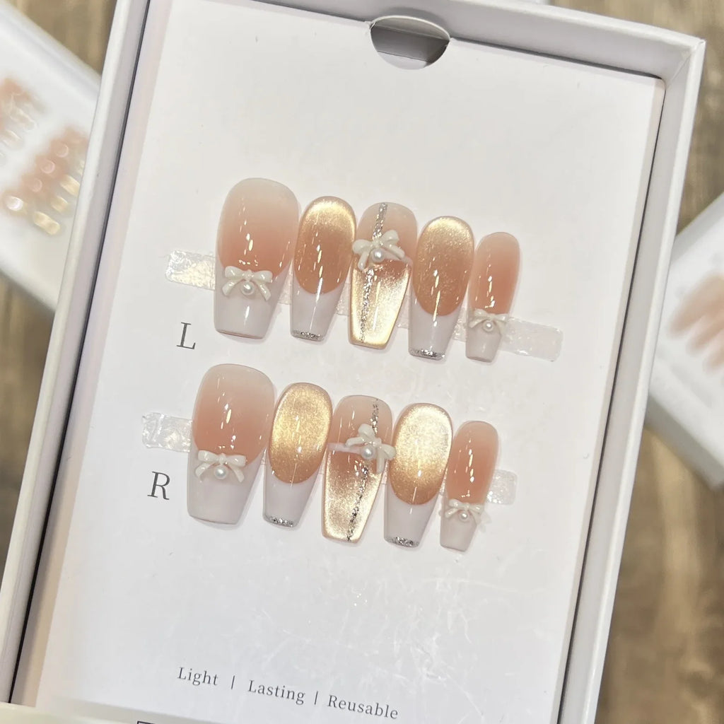Handmade French Cat Eye Press On Nails – White Bow Short Round