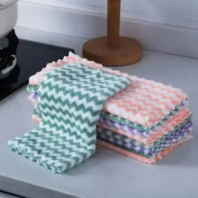 Quick-Dry Microfiber Towels – Absorbent Bath & Kitchen Cloths