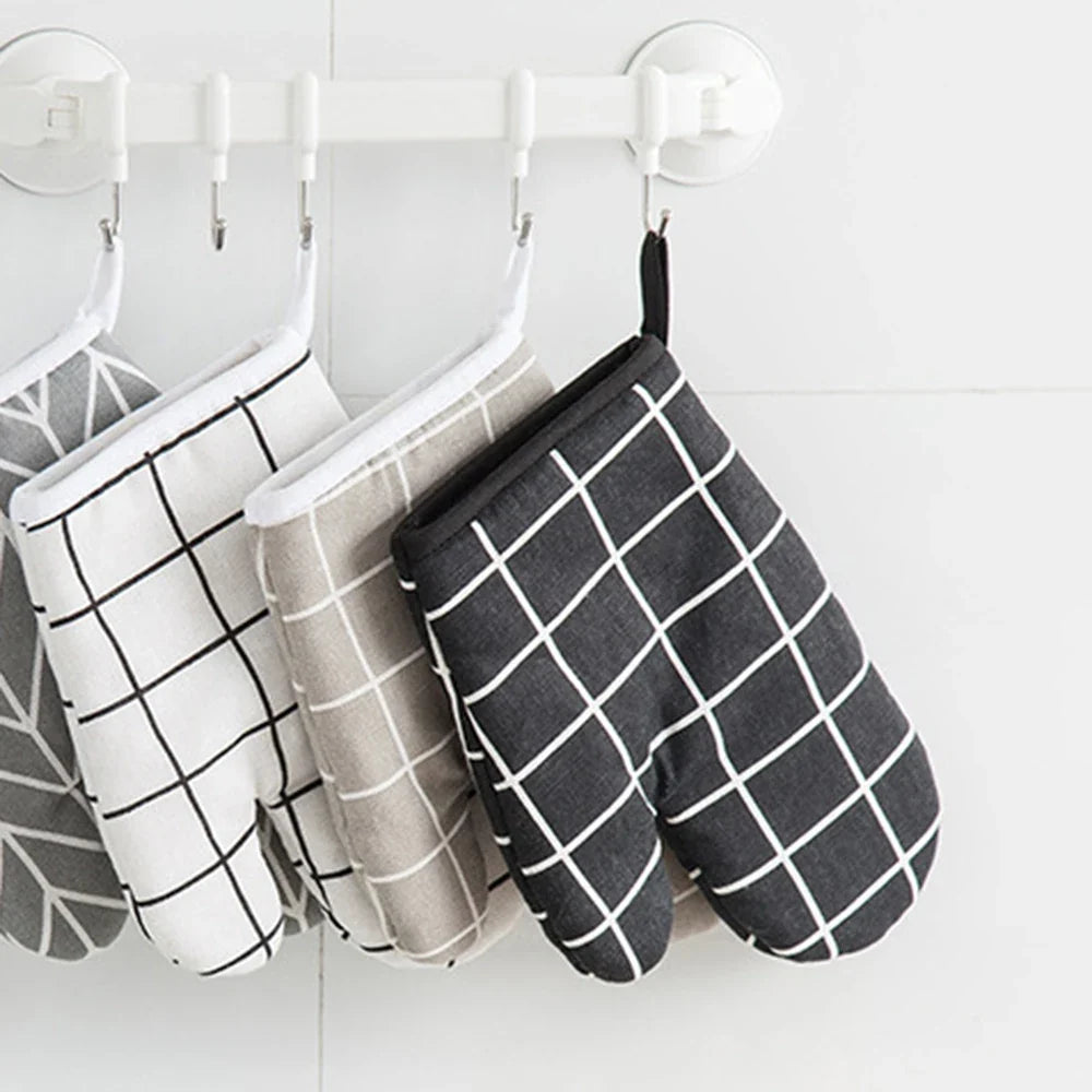 Heat-Resistant Kitchen Oven Glove | Baking & Grilling