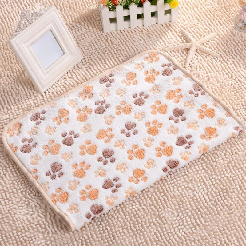 Soft Flannel Pet Blanket for Dogs & Cats | Cartoon Christmas Throw