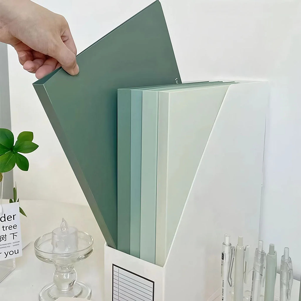 A4 Green Gradient Document Folder – 30-Page PP Storage Binder