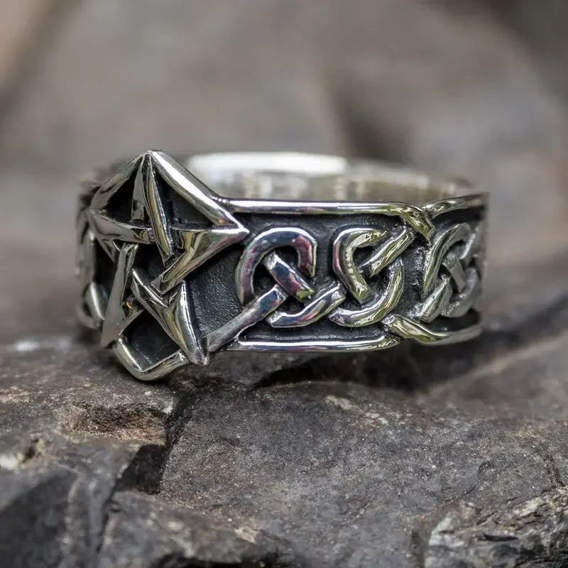 Huitan Retro Punk Star Ring – Vintage Rock Fashion Ring Women