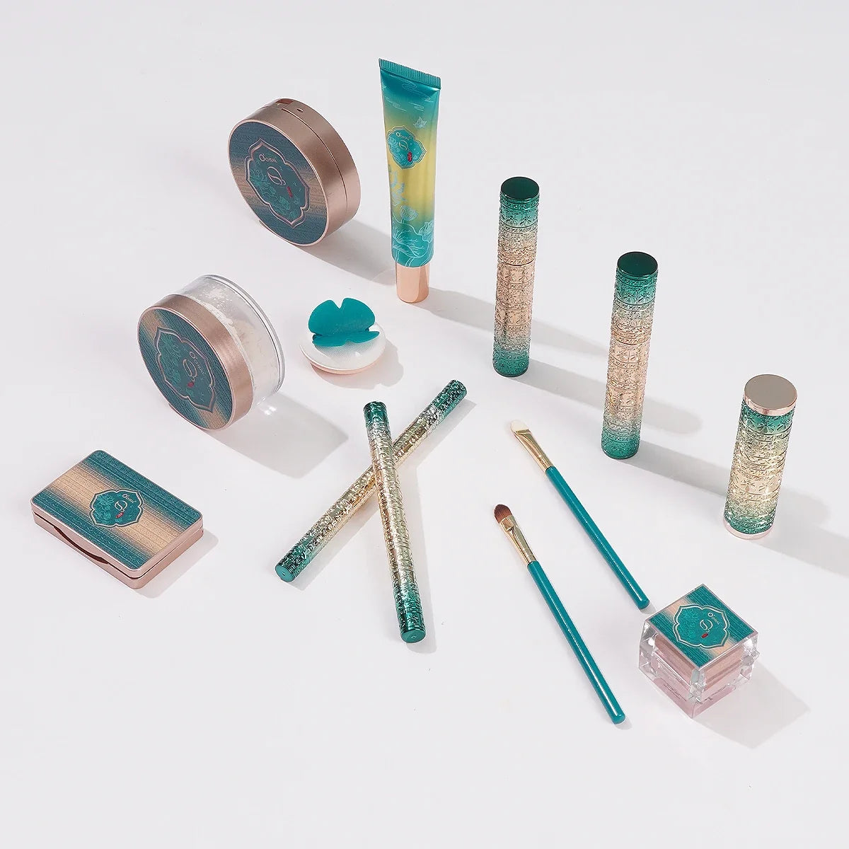 O'CHEAL 13-Piece Makeup Gift Set – Full Collection