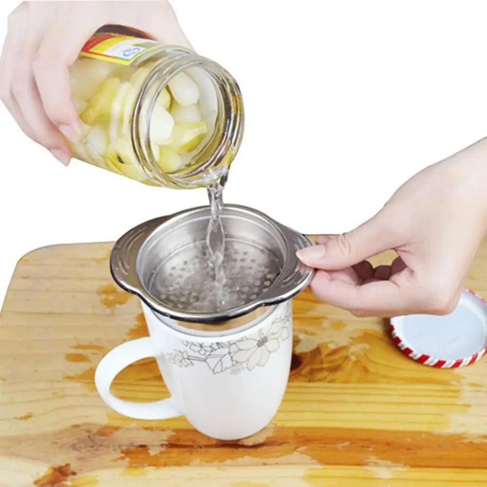 Stainless Steel Food Can Strainer Sieve Tuna Press Lids Oil Drainer