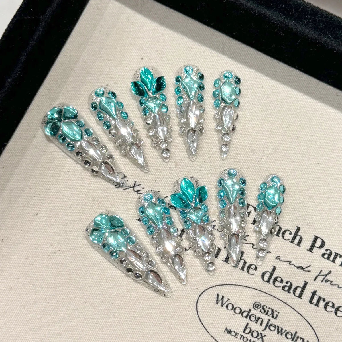 10pcs Rhinestone Press On Nails – Long Stiletto French False Nails