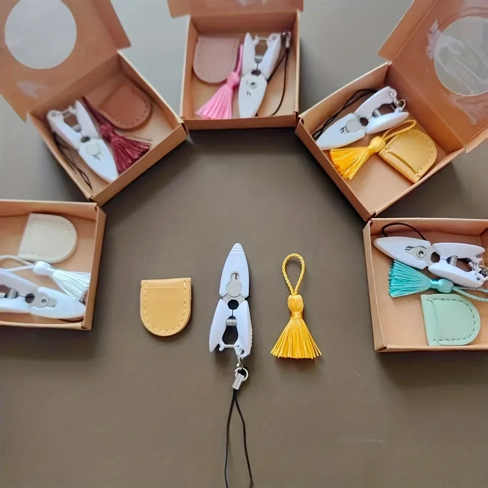 4-Pack Mini Scissors – Travel, Sewing & Fabric Cutting Set