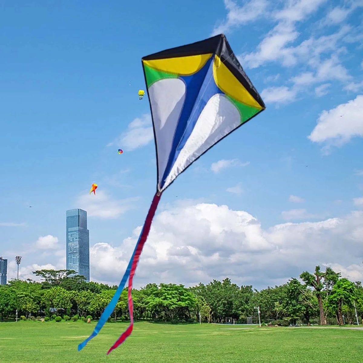 Diamond Kite with Long Tail – Easy-Fly Stunt Kite for Kids