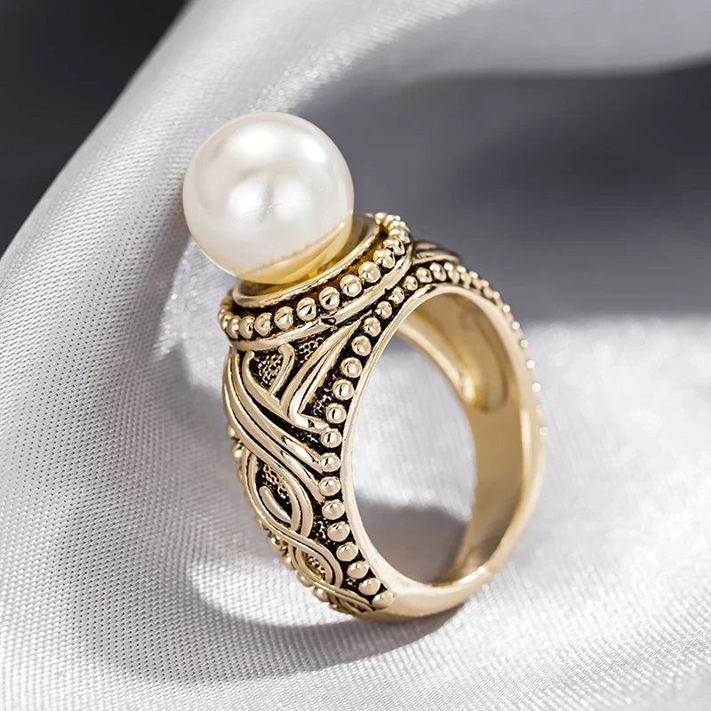 Huitan Antique Gold Imitation Pearl Ring – Vintage Women's Fashion