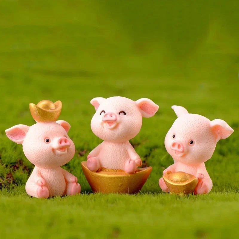 Mini Pig Family Resin Figurines – 5pc Miniature Garden Decor