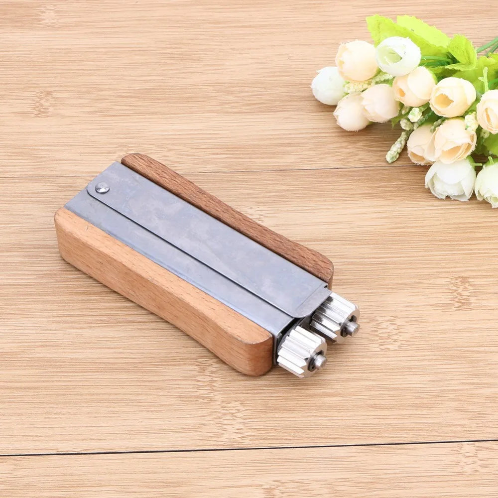Beekeeping Wire Tensioner – Stainless Steel & Wooden Handle