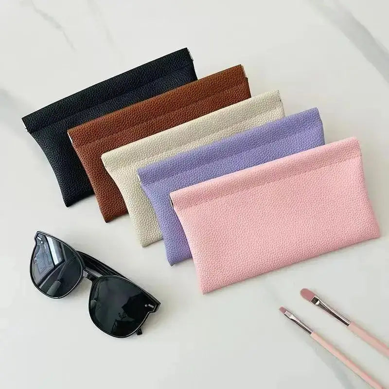 Self-Closing PU Leather Wallet – Passport & Card Organizer