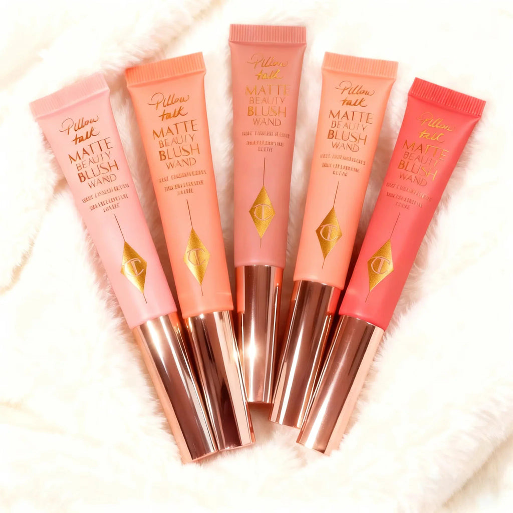 Charlotte Tilbury Makeup Set – Contour, Lip, Glow & Spray