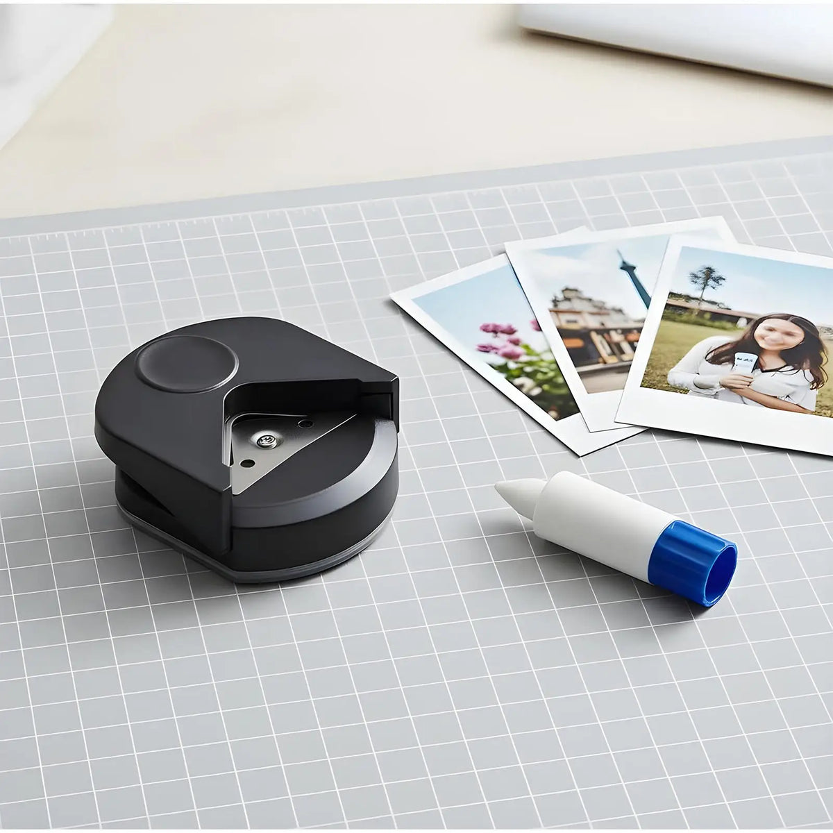 R4mm Corner Rounder Punch – Paper, Cardstock & Photo Edge Tool