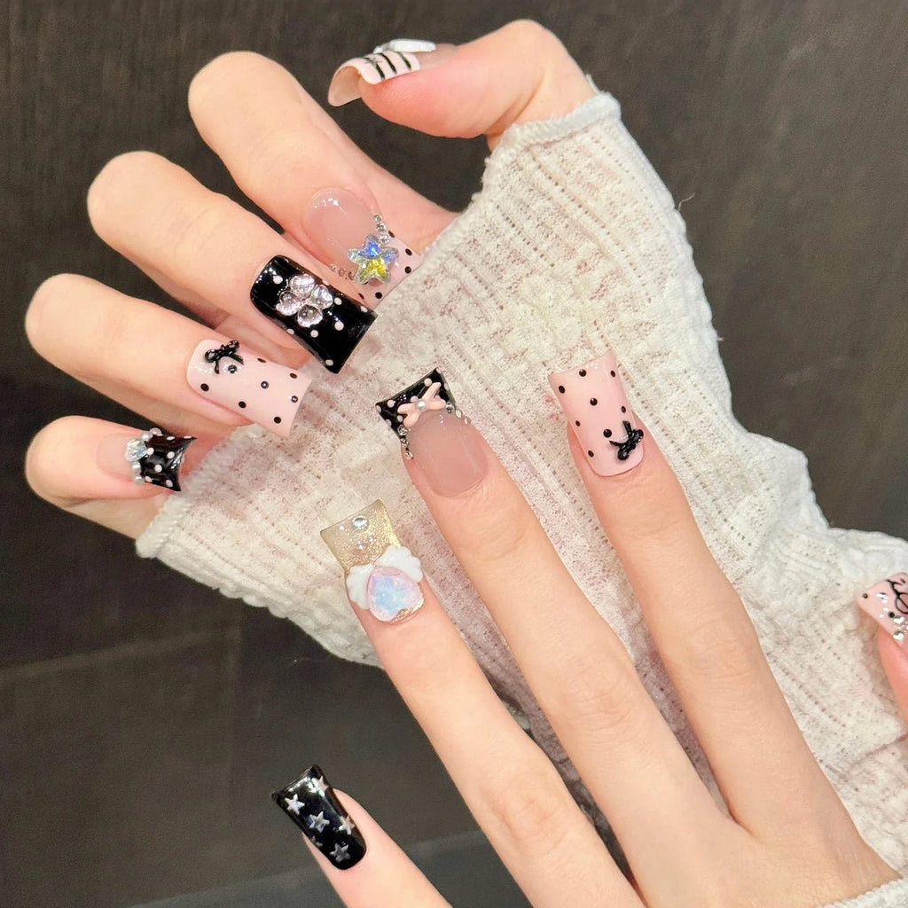 Y2K Duckbill Press On Nails – Polka Dot & Music Notes Design