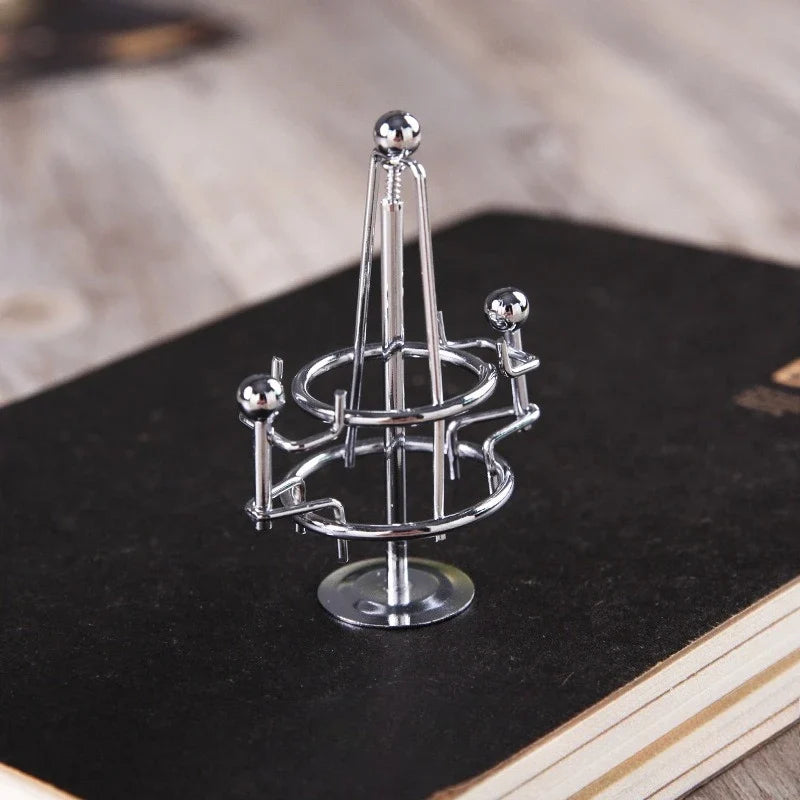 Mini Ironwork Balance Ironman Stress-relieving Figurine Untoppling