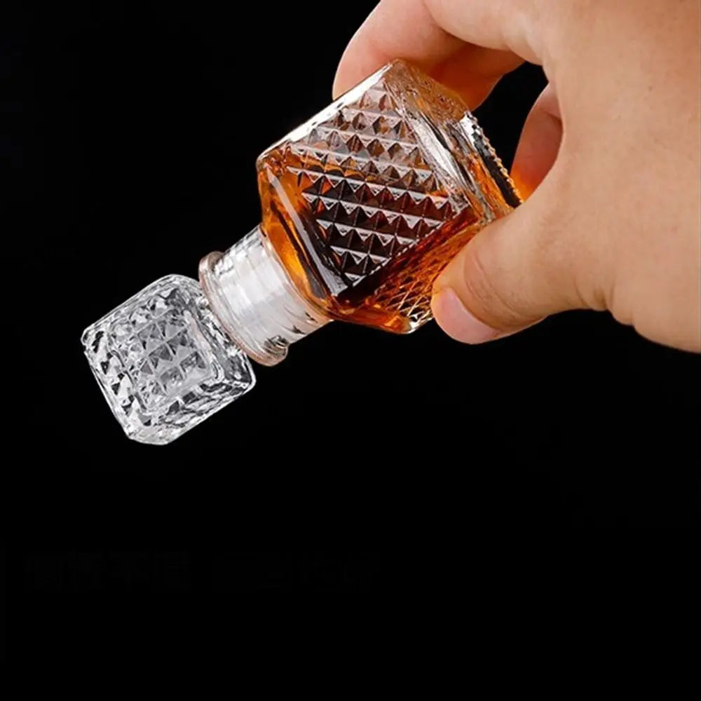 Mini Spirit Alcohol Liquor Bottle Transparent Glass Whiskey Decanter