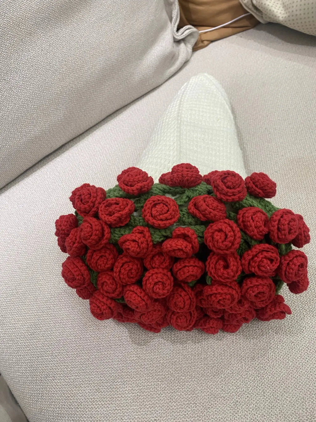 Rose Floral Knit Throw Blanket – Mom & Birthday Gift