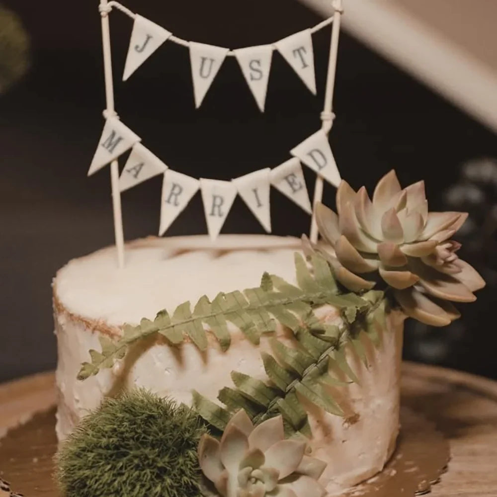 Rustic "Just Married" Wedding Cake Topper | Vintage Bunting