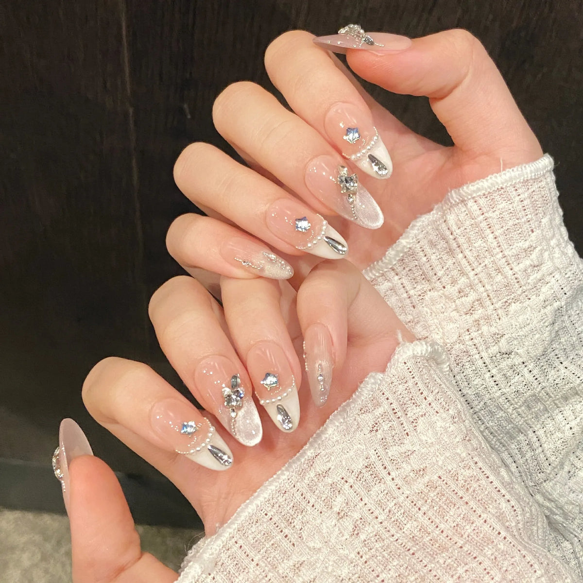 Handmade Press-On Nails 3D Strawberry Flower Aurora | 10 Pcs