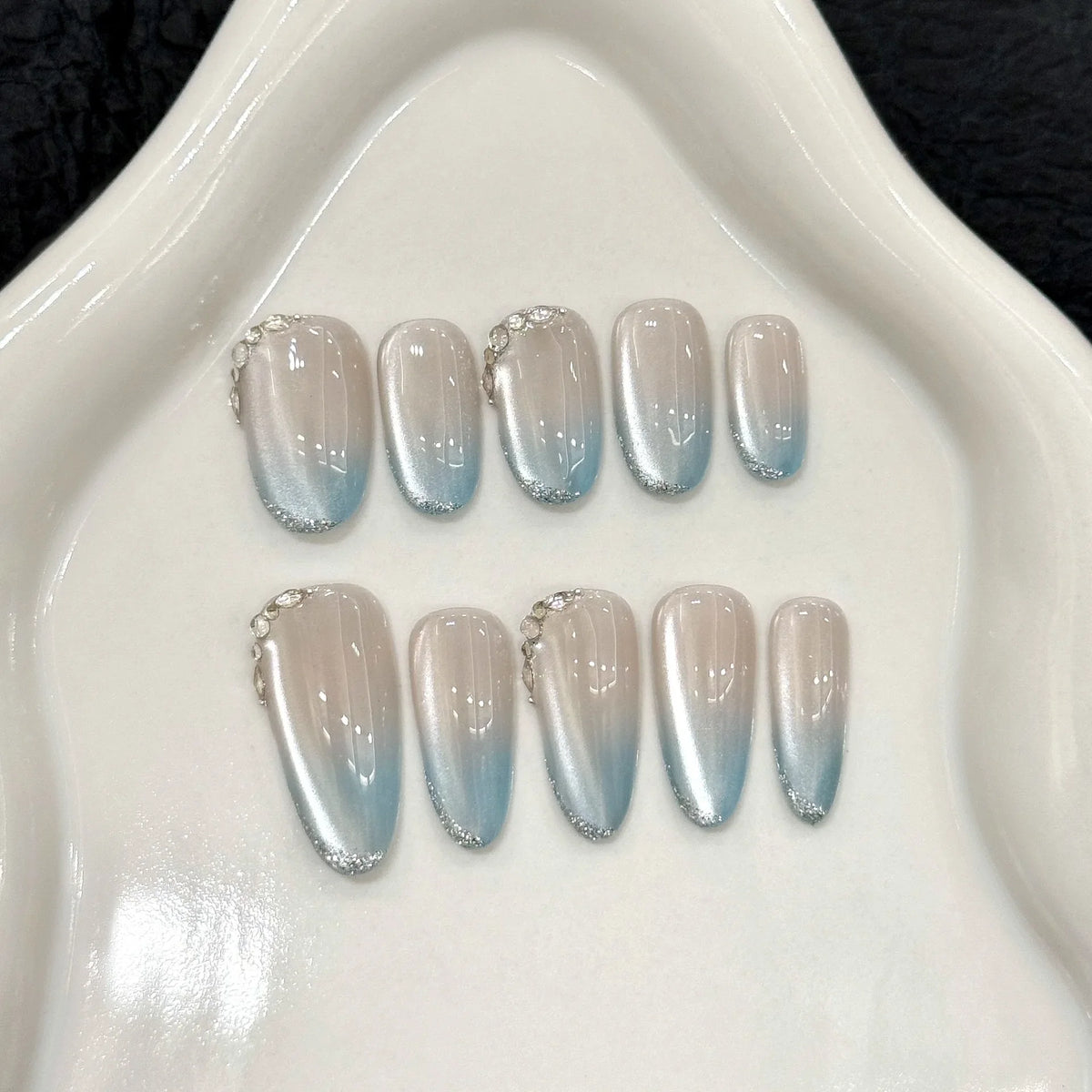 Handmade Almond Press On Nails – Gradient Blue Cat Eye French