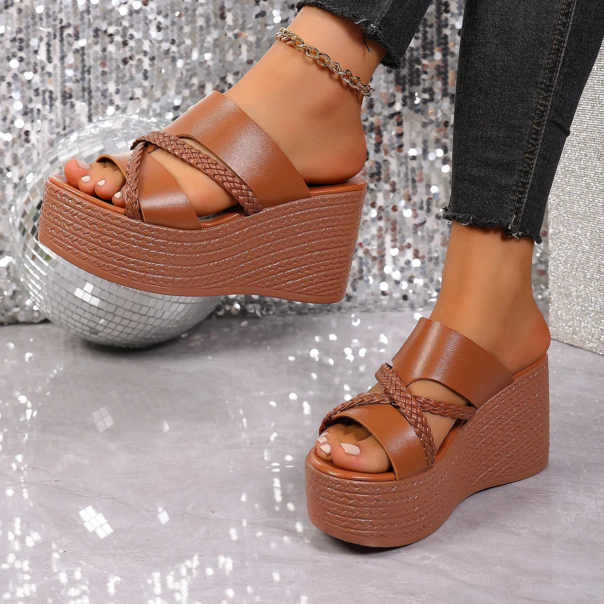 Women's Wedge Platform Sandals – Open Toe Rivet Buckle Straps