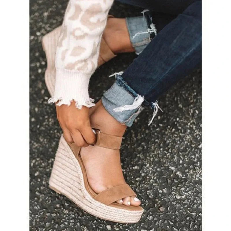 Women's Platform Wedge Sandals – Peep Toe Buckle Strap