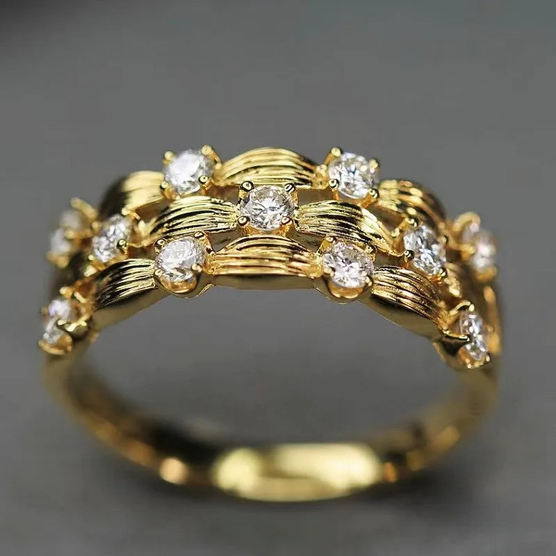 Huitan Women's CZ Wedding Band – Dazzling Cubic Zirconia Ring