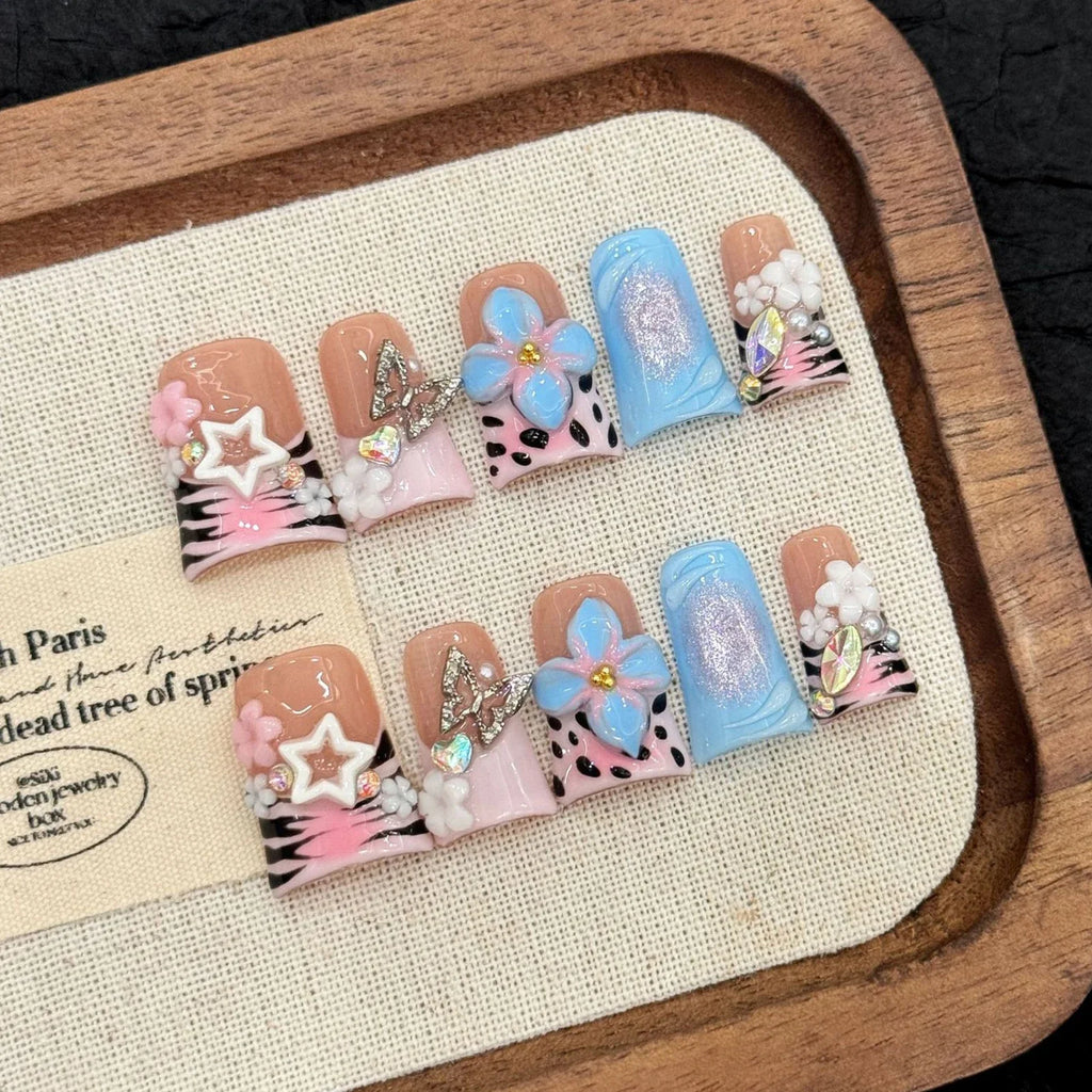 Christmas Press On Nails 10pcs | 3D Cartoon Duckbill Fake Nails