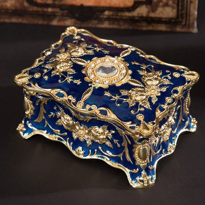 European Retro Metal Jewelry Box – Ring & Necklace Storage