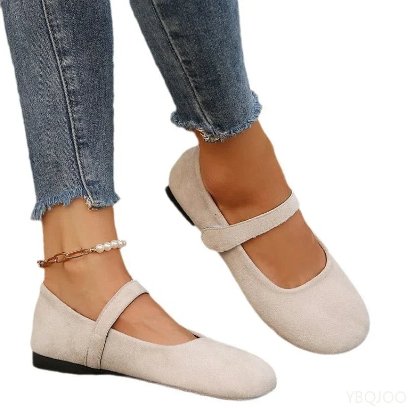 Women's Retro Mary Jane Flats – Round Toe Velvet Casual Shoes