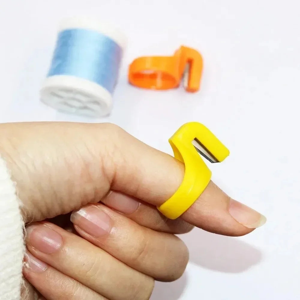 Finger Thimble Thread Cutter Ring – Plastic Sewing Tool 3/10pc