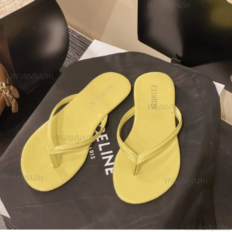 Women's Flat Flip Flops – Comfort Beach Sandals & Slides