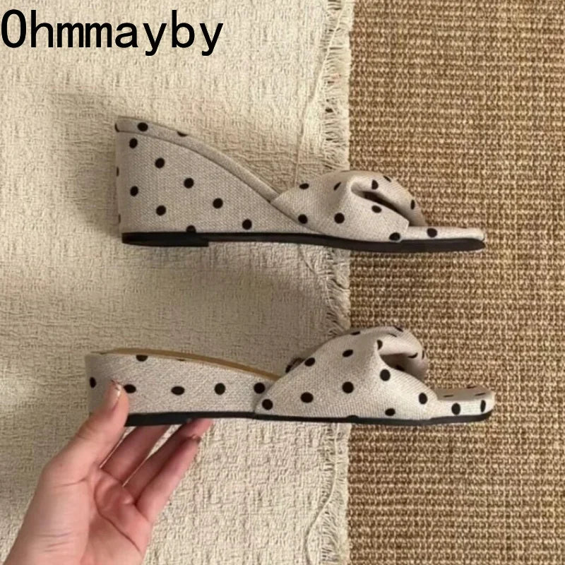 Women's Polka Dot Wedge Slippers – Open Toe Slip-On Slides
