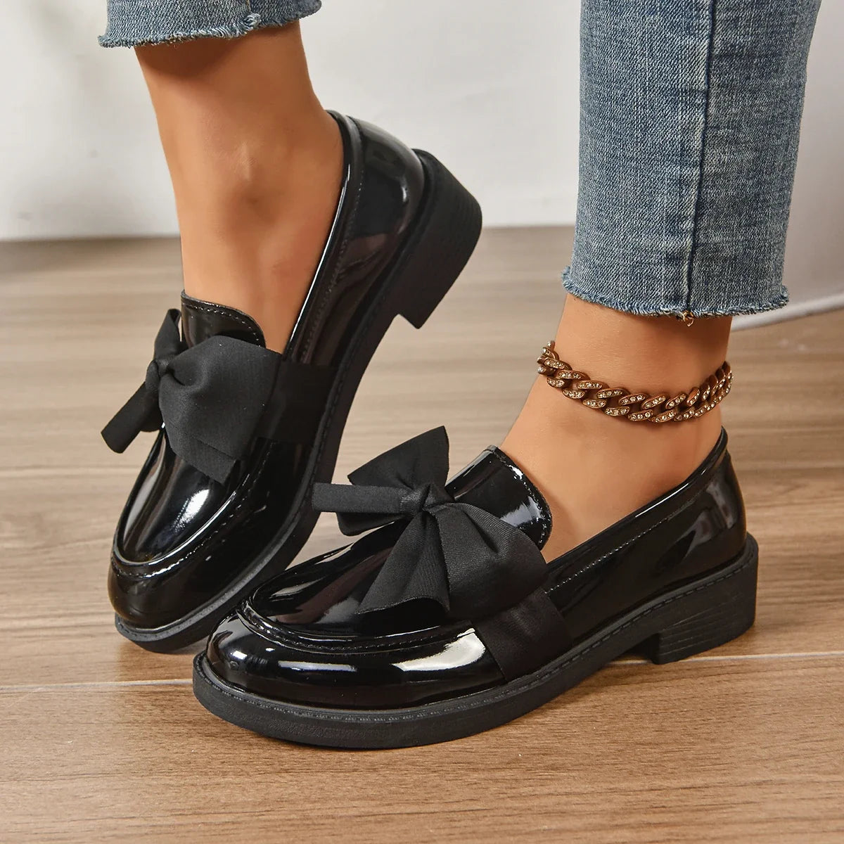 Women's Bow Retro Flat Loafers – Slip-On Casual Shoes