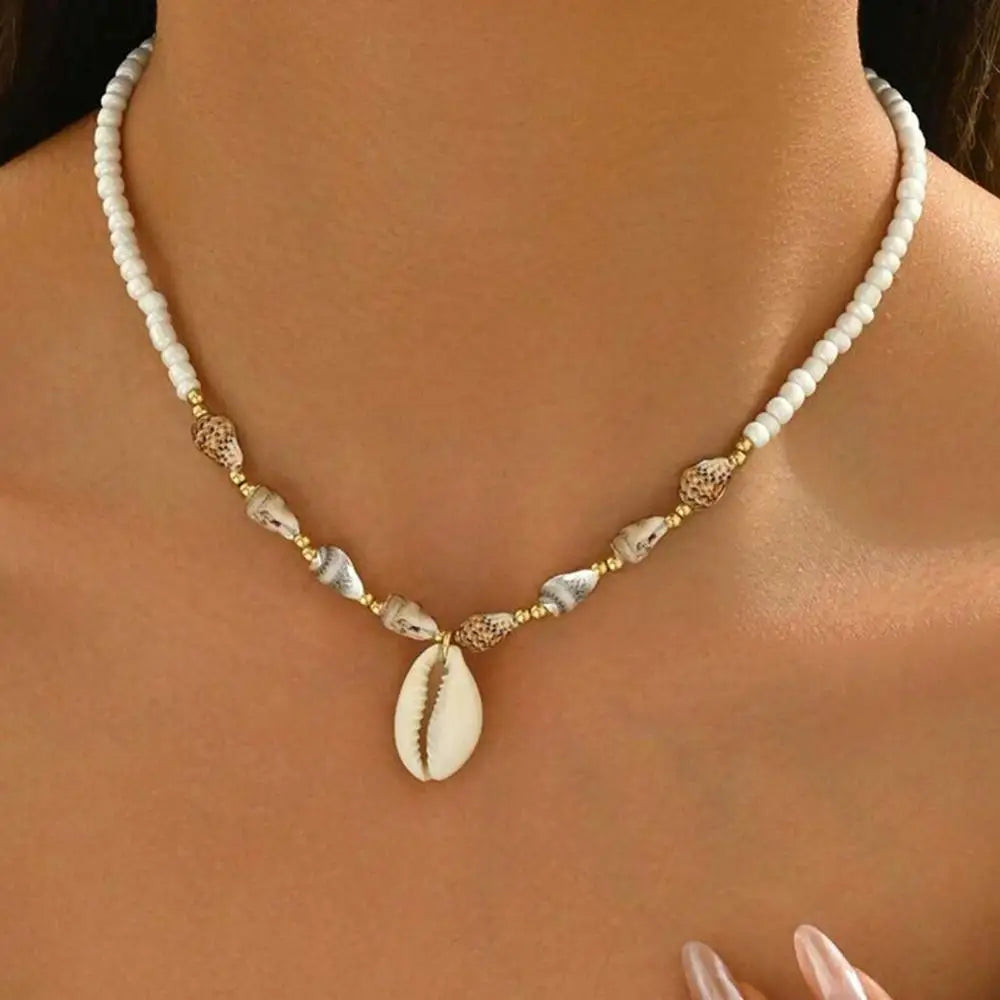 Handmade Seashell Necklace – Boho Conch Pendant Beach Choker