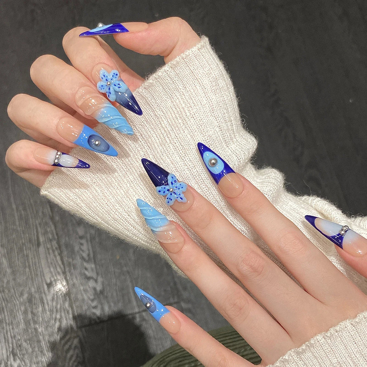 Press-On Nails Sea Blue Starfish 3D Pearl Long Pointed French Tips