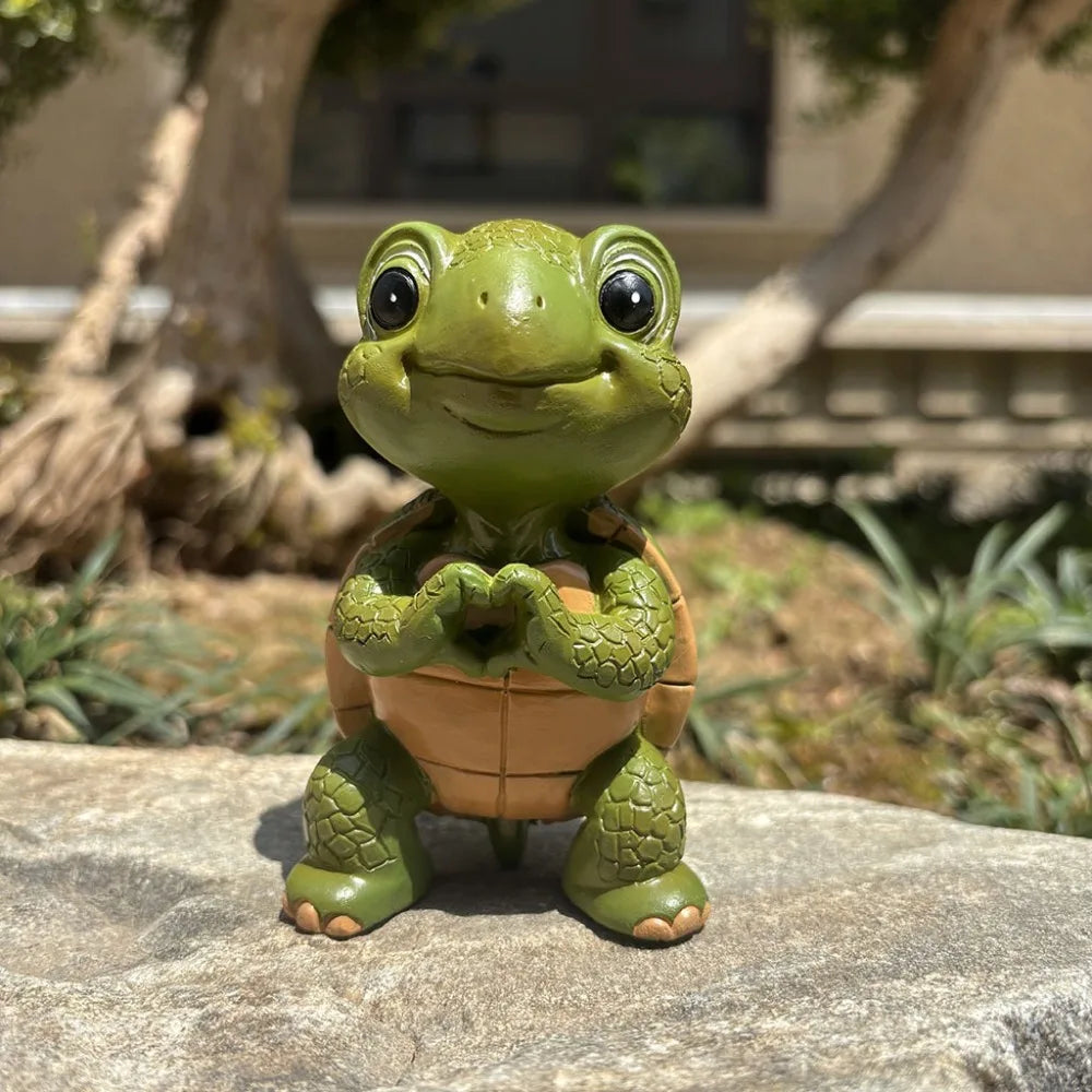 Heart Turtle Resin Statue – Weatherproof Garden & Desk Figurine
