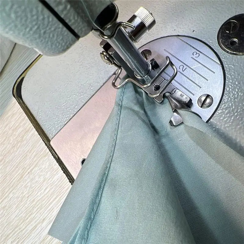 A36T- Hem Pull Tube Silk Chiffon Skirt Crimping Presser Foot Flat Car
