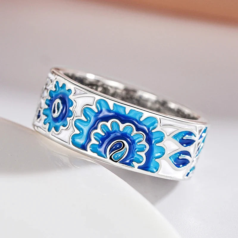 Huitan Blue Flower Ring for Women – Elegant Fashion Jewelry