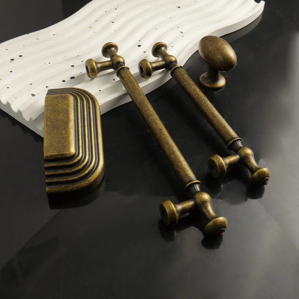 Antique Bronze Cabinet Handles & Drawer Pulls | Zinc Alloy